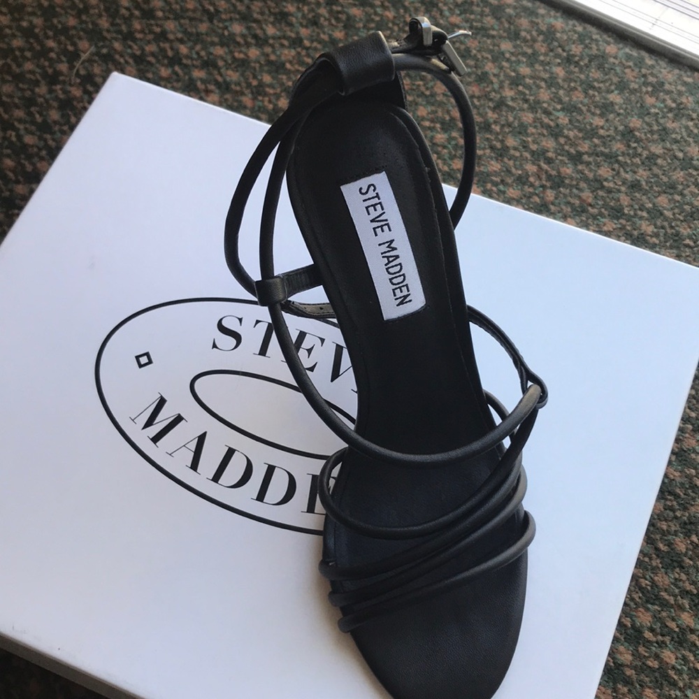 Steve Madden Black shoes